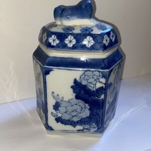 Vintage Chinese Blue & White Porcelain Tea Caddy - JAR - Urn - Canister